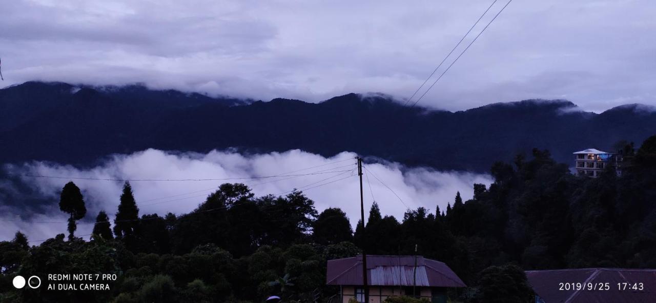 Tibet Homestay Rishop 외부 사진